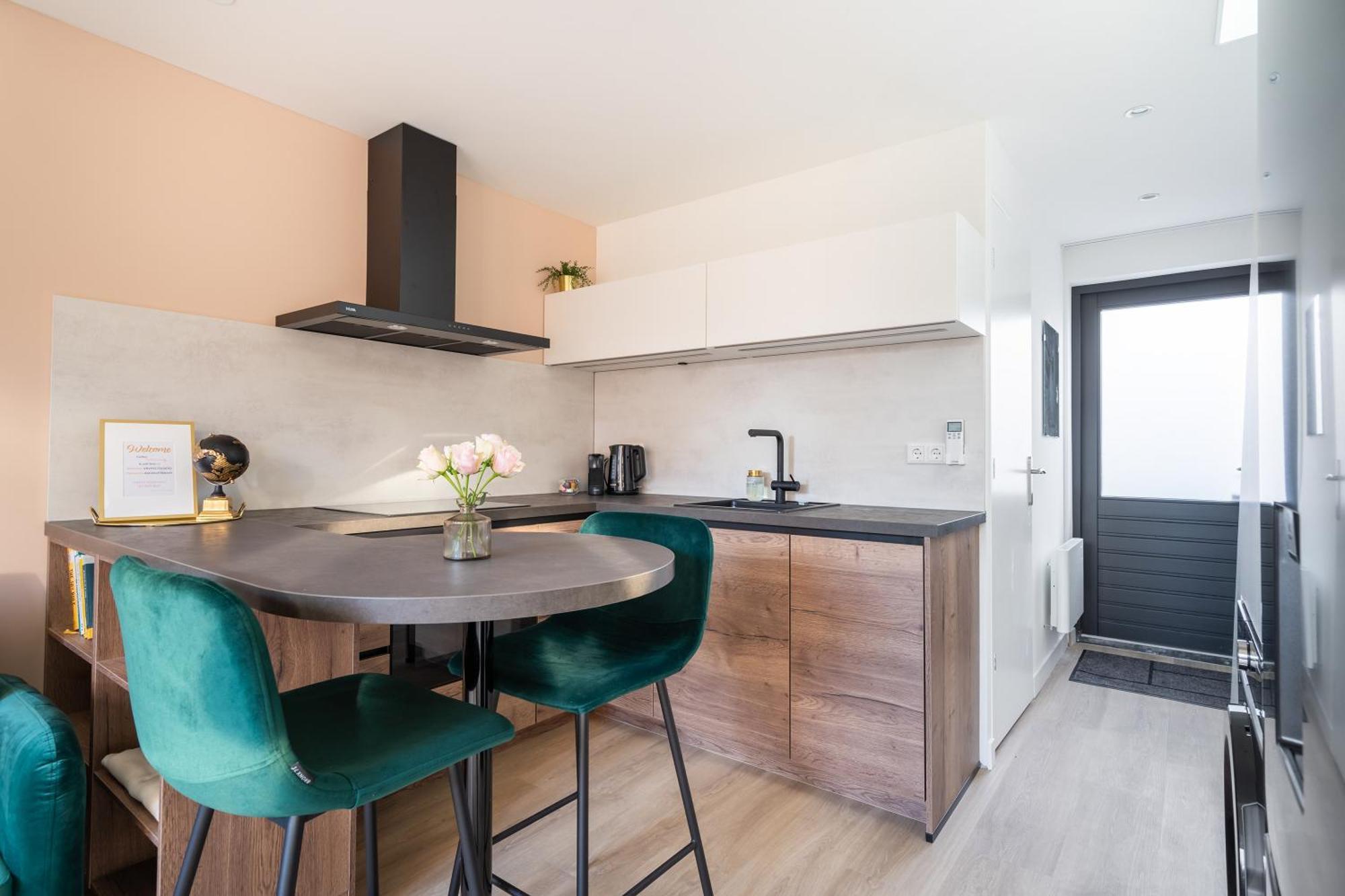 Luxury Fully Equipped Studio - Centrally Located Apartment Huizen Bagian luar foto